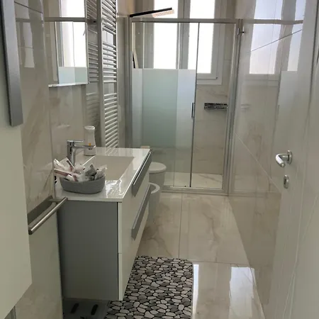 Lupo Luxury בית הארחה