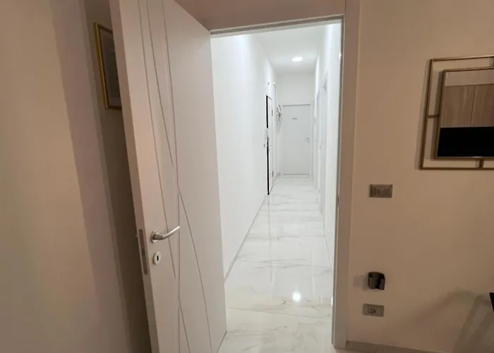 Lupo Luxury بيت ضيافة 4*