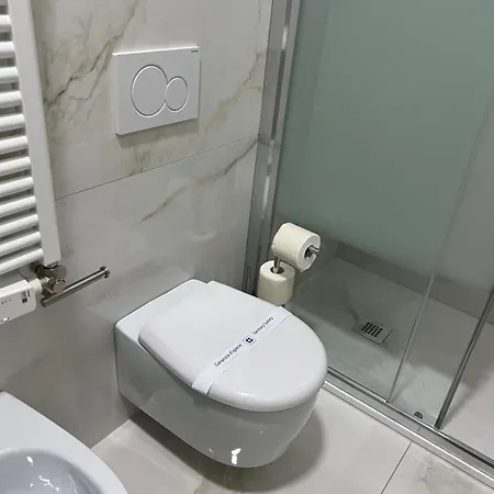 Konukevi Lupo Luxury *